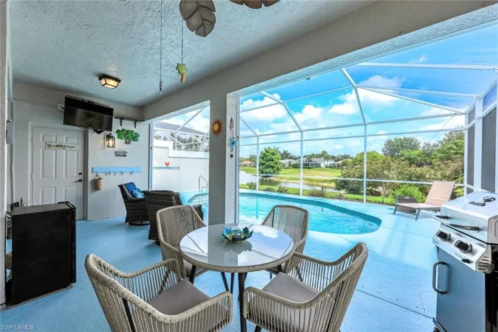 2041 Crestview Way # A11, Naples, Florida 34119