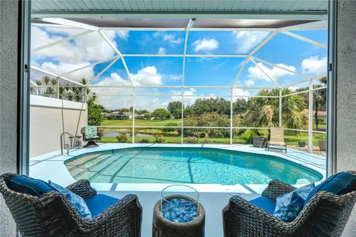 2041 Crestview Way # A11, Naples, Florida 34119