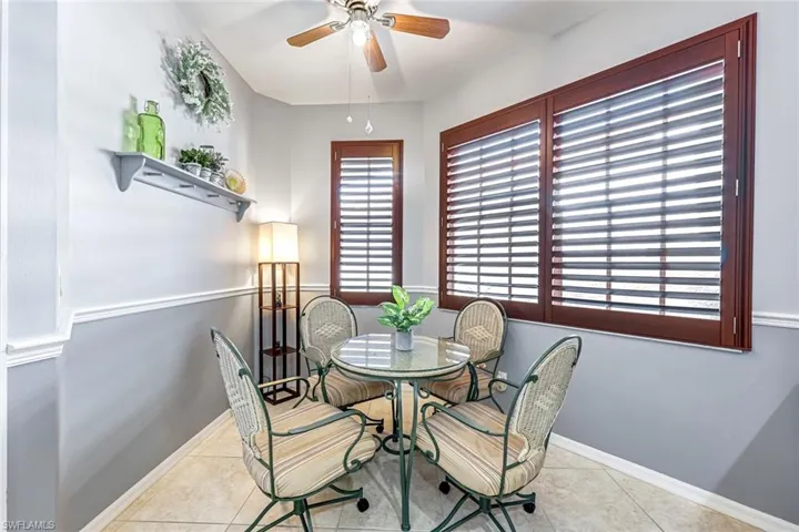 2041 Crestview Way # A11, Naples, Florida 34119