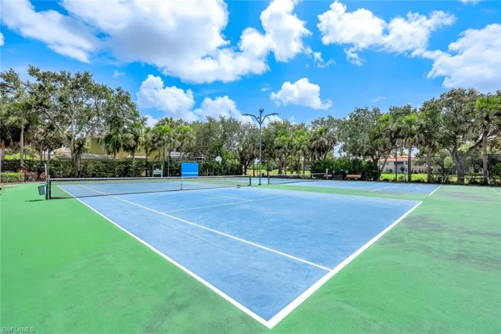 2041 Crestview Way # A11, Naples, Florida 34119