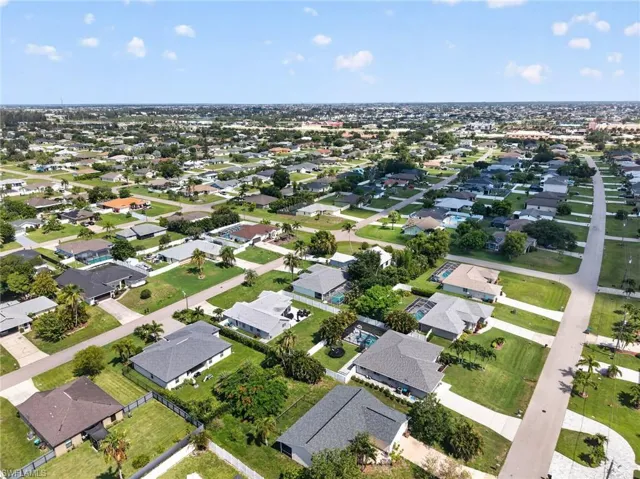 705 Sw 9th Ave, Cape Coral, Florida 33991