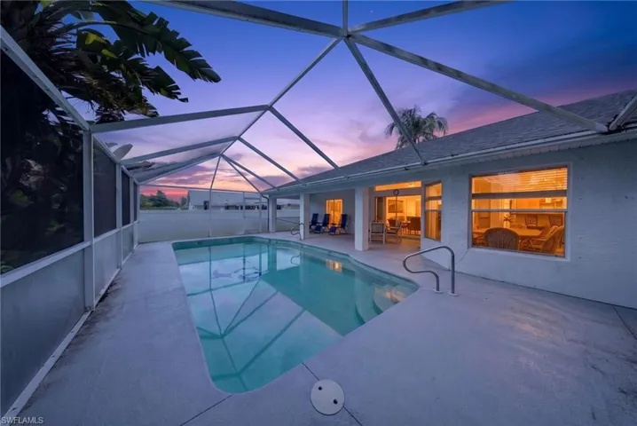 705 Sw 9th Ave, Cape Coral, Florida 33991