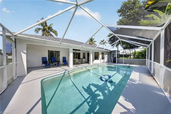 705 Sw 9th Ave, Cape Coral, Florida 33991