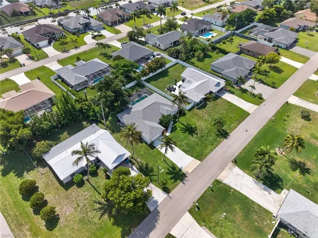 705 Sw 9th Ave, Cape Coral, Florida 33991