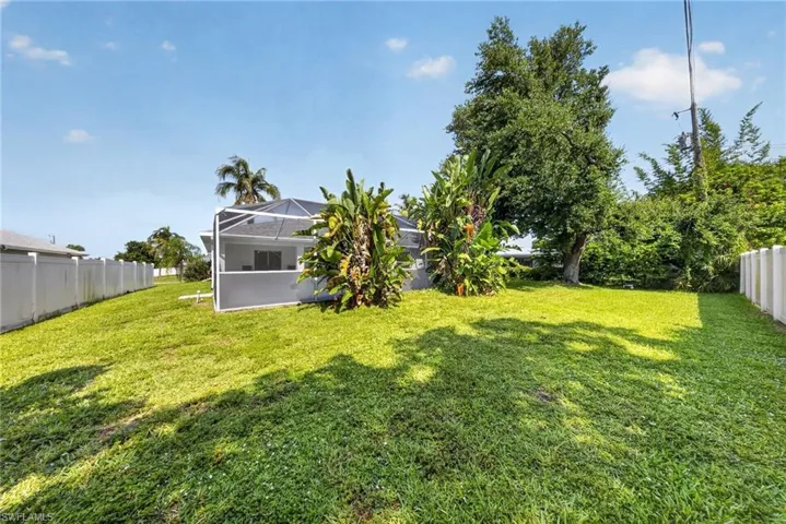 705 Sw 9th Ave, Cape Coral, Florida 33991