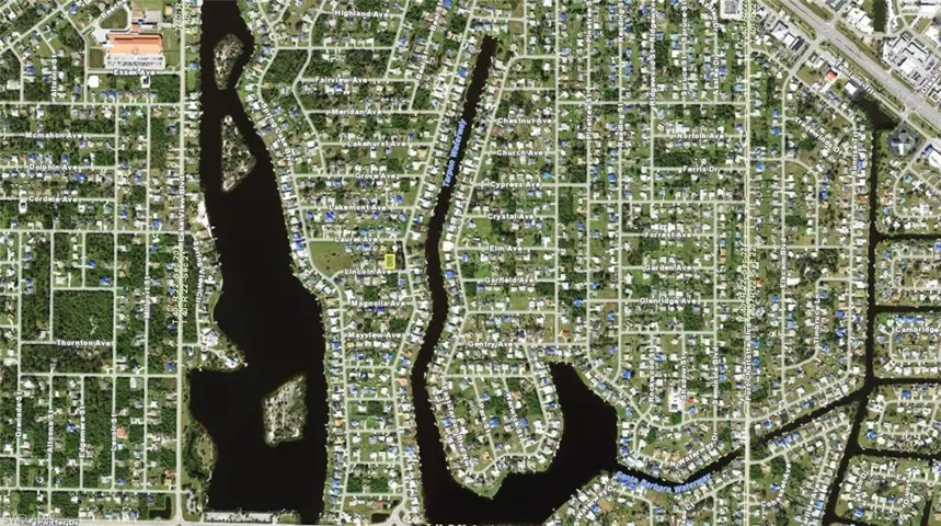 528  Lincoln NW AVE, Port Charlotte, FL 33952