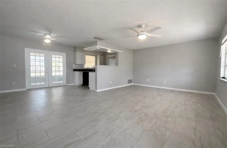 424 Cactus Cir, Lehigh Acres, Florida 33936