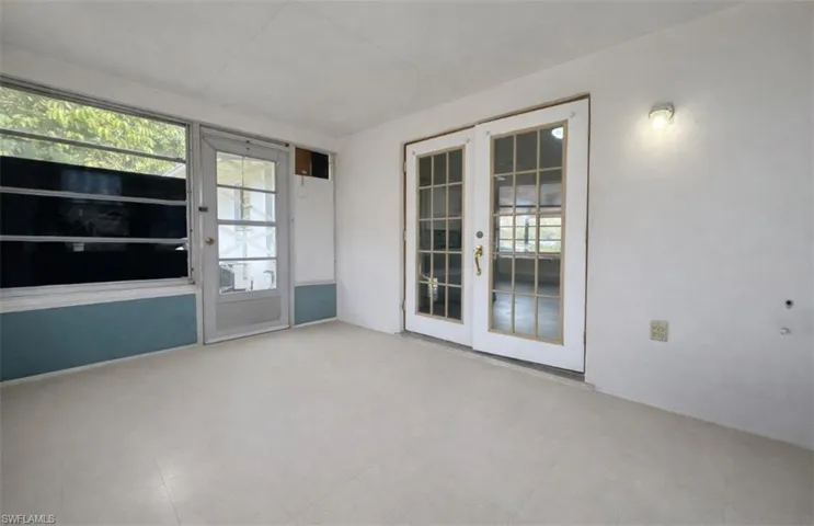424 Cactus Cir, Lehigh Acres, Florida 33936