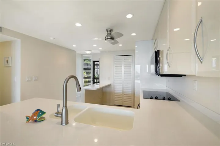 601 Seaview Ct C506, Marco Island, Florida 34145