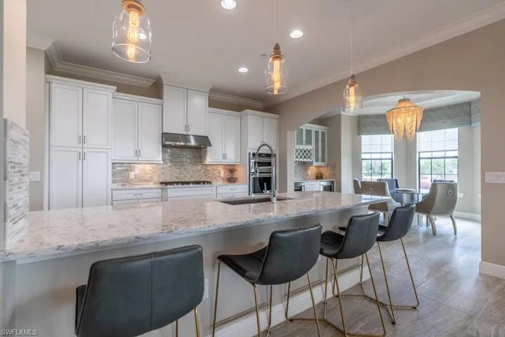 Breakfast Bar with separate dining table