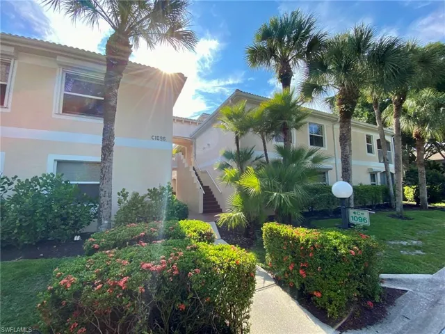 1096 Woodshire Ln C212, Naples, Florida 34105