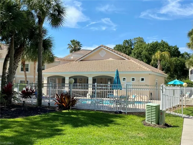 1096 Woodshire Ln C212, Naples, Florida 34105