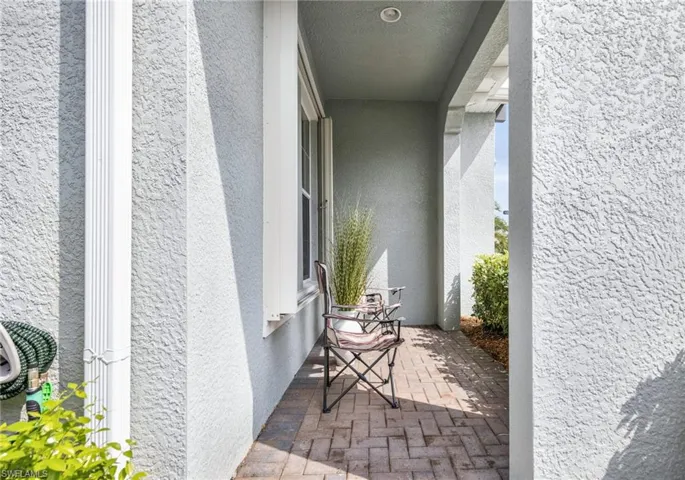 Front porch area