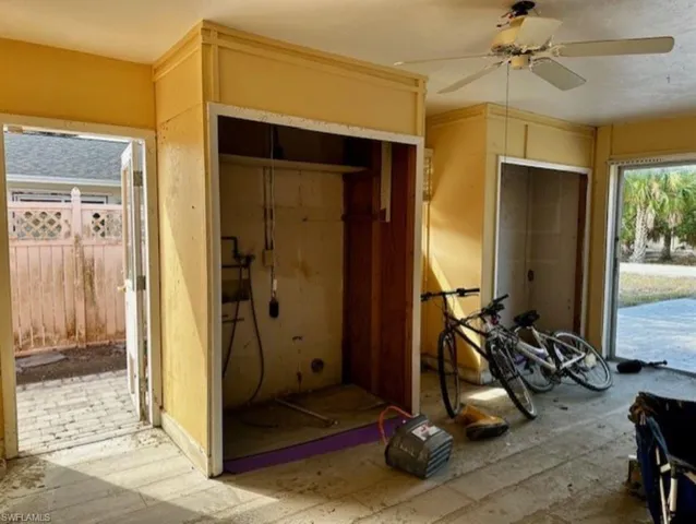Bonus Room/ Converted Garage