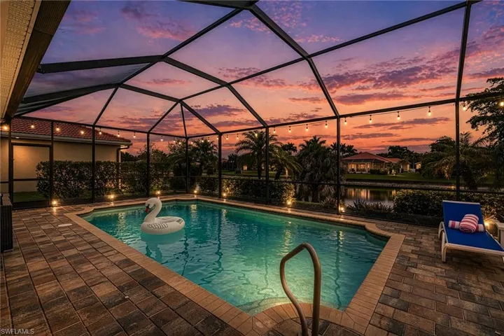 Pool & Screened Lanai