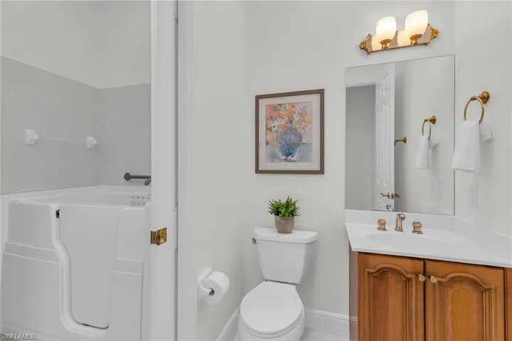 9142  Cherry Oaks  LN, Naples, FL 34114
