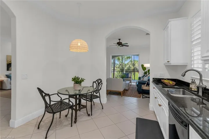 9142  Cherry Oaks  LN, Naples, FL 34114
