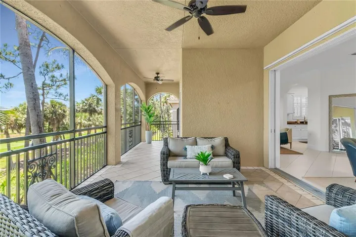 9142  Cherry Oaks  LN, Naples, FL 34114