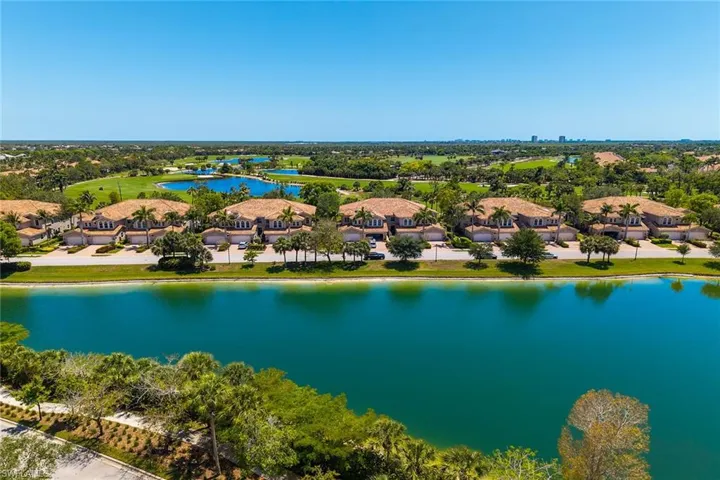 9142  Cherry Oaks  LN, Naples, FL 34114