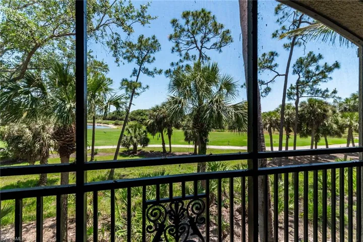 9142  Cherry Oaks  LN, Naples, FL 34114