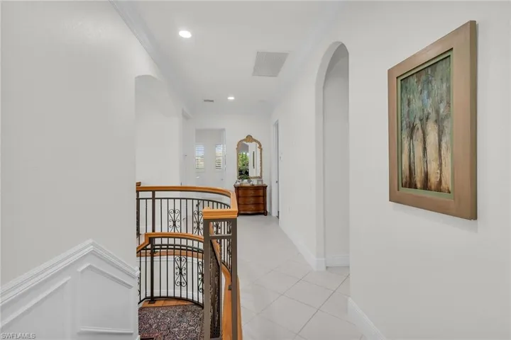 9142  Cherry Oaks  LN, Naples, FL 34114