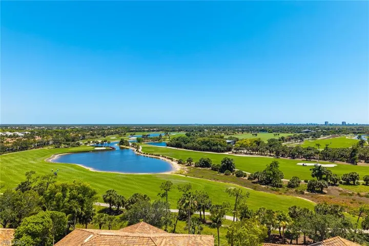 9142  Cherry Oaks  LN, Naples, FL 34114