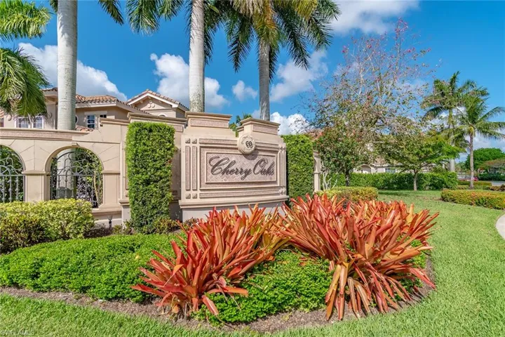 9142  Cherry Oaks  LN, Naples, FL 34114