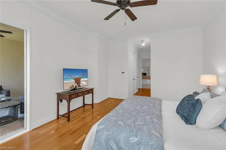 9142  Cherry Oaks  LN, Naples, FL 34114