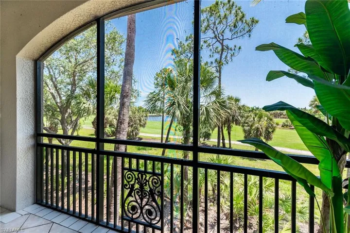 9142  Cherry Oaks  LN, Naples, FL 34114