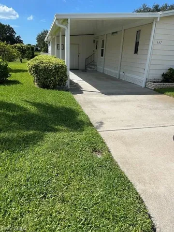 567 Charlemagne Blvd, Naples, Florida 34112