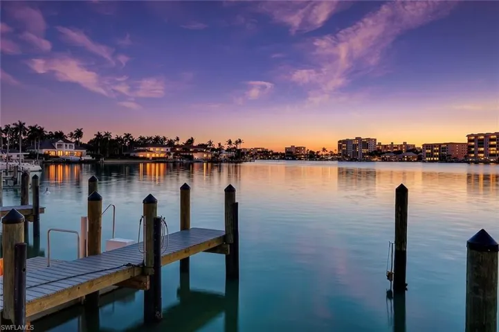 388 Harbour Dr 388, Naples, Florida 34103