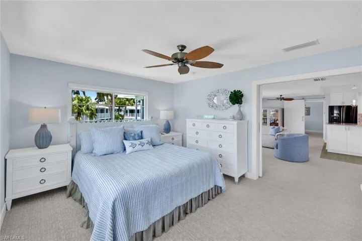388 Harbour Dr 388, Naples, Florida 34103