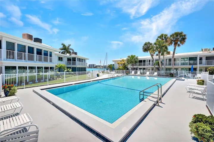 388 Harbour Dr 388, Naples, Florida 34103