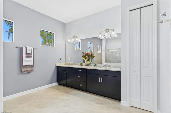 11718 Canopy Loop, Fort Myers, Florida 33913