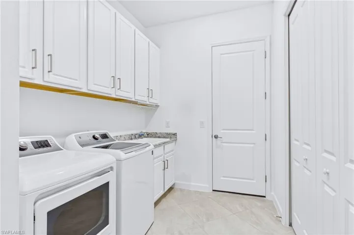 11718 Canopy Loop, Fort Myers, Florida 33913