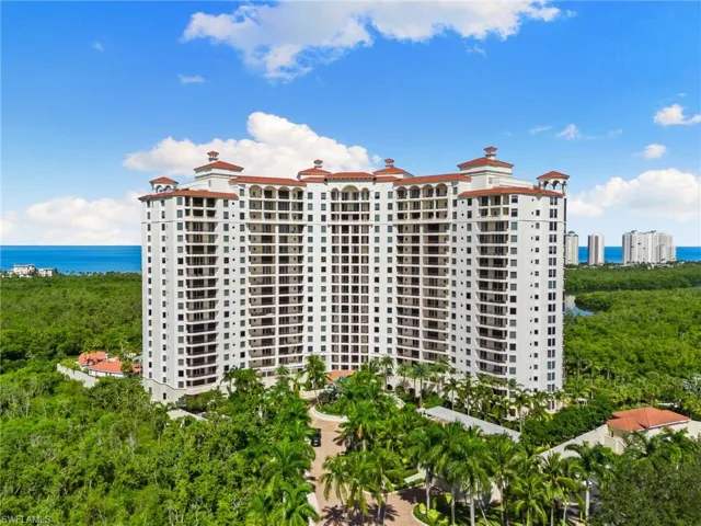 Montenero in Pelican Bay