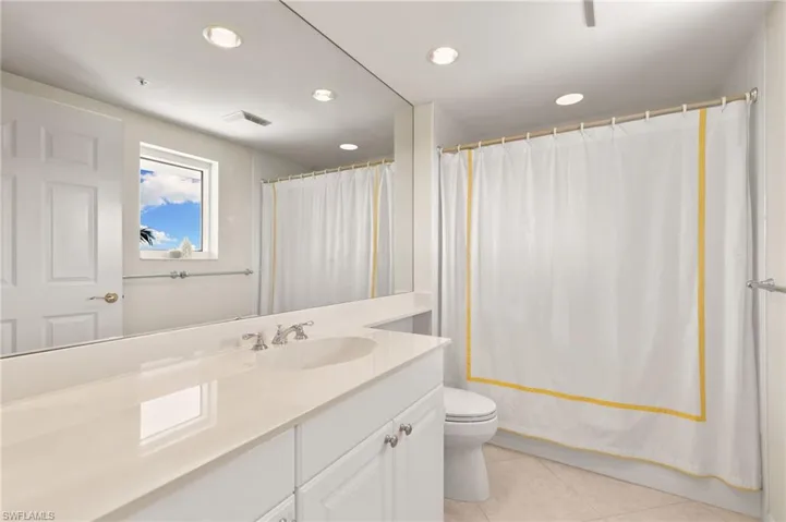 Guest Bath 1
