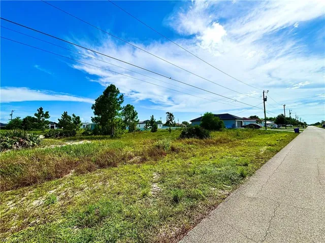 3215 32nd St Sw, Lehigh Acres, Florida 33976