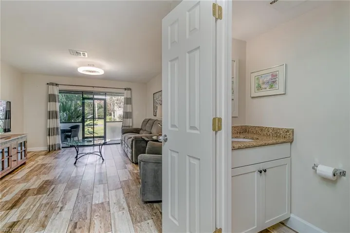9619 Eaton Gardens Ln # 2, Fort Myers Fl 33919
