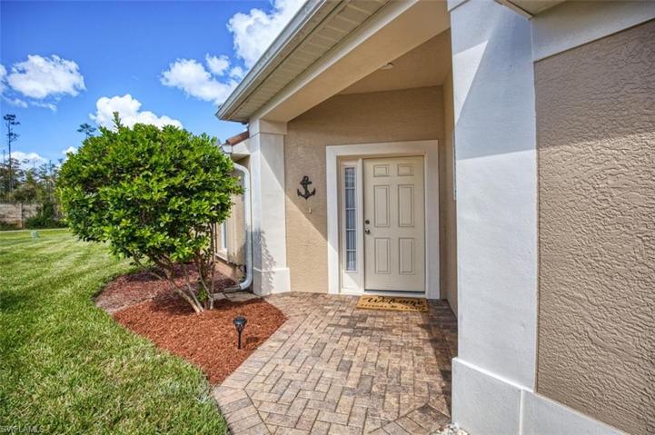 Enter 10088 Oakhurst Way