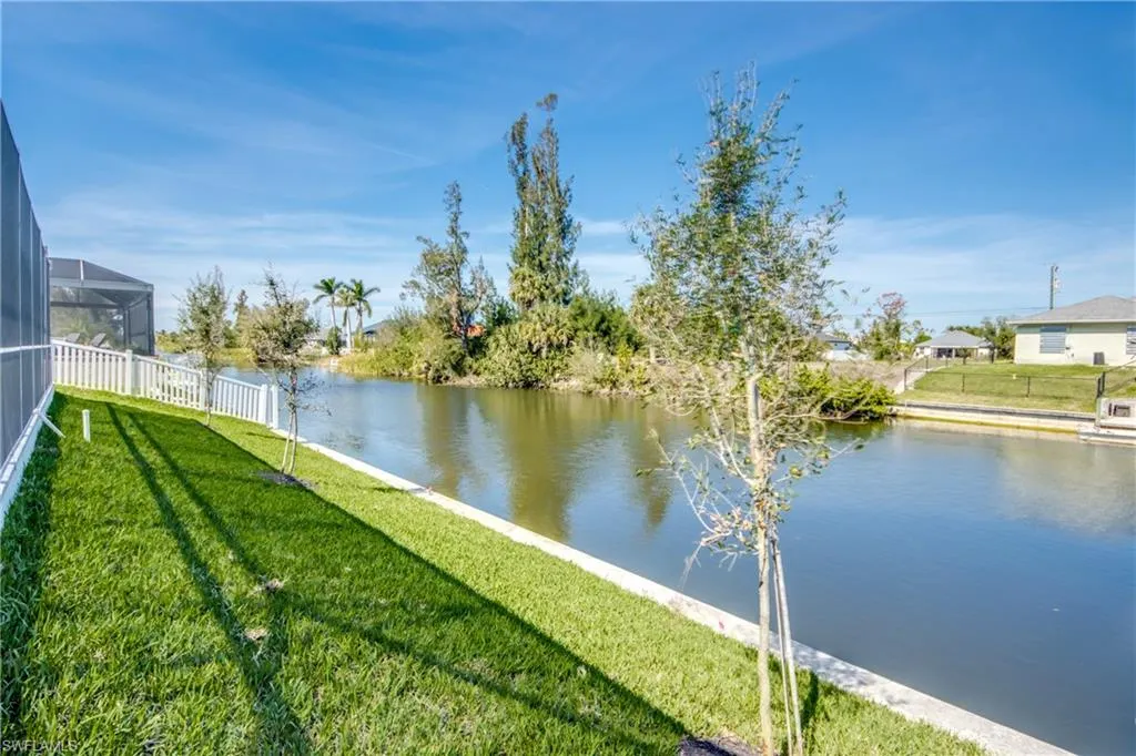 1723 Sw 2nd Ter, Cape Coral Fl 33991