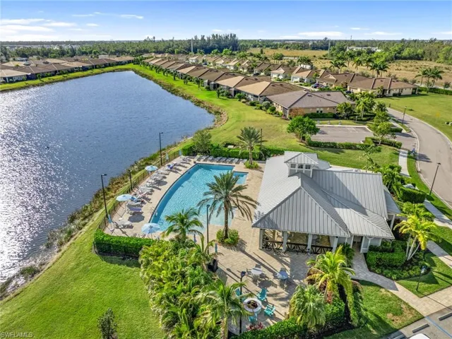 10373  Bonavie Cove  DR, Fort Myers, FL 33966