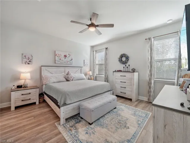 10373  Bonavie Cove  DR, Fort Myers, FL 33966