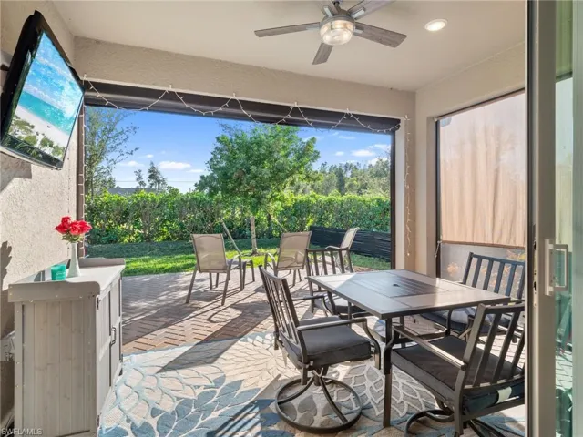 10373  Bonavie Cove  DR, Fort Myers, FL 33966