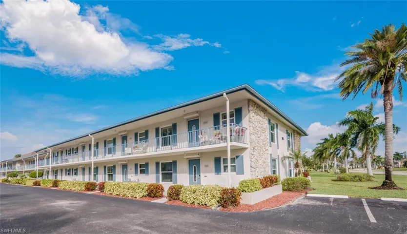 325 Charlemagne Blvd # A100, Naples Fl 34112