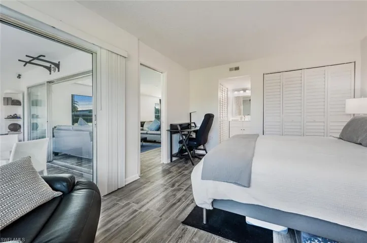 325 Charlemagne Blvd # A100, Naples Fl 34112