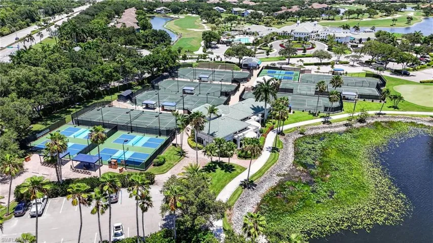5278 Kensington High St, Naples, Florida 34105