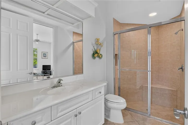 Guest bathroom.