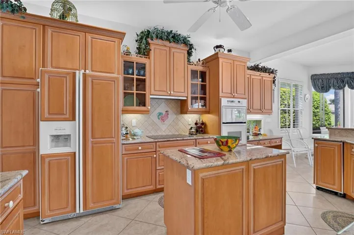 5278 Kensington High St, Naples, Florida 34105