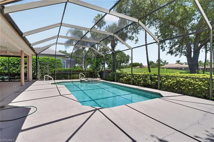 5278 Kensington High St, Naples, Florida 34105